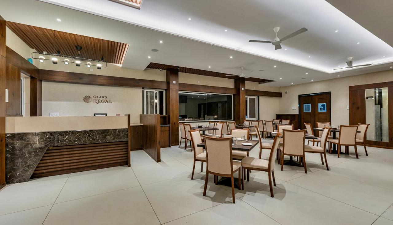 מלון Chandoli Grand Regal מראה חיצוני תמונה