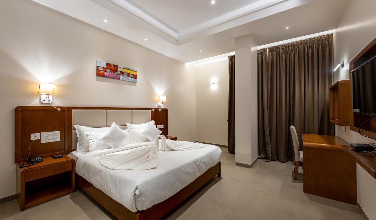 מלון Chandoli Grand Regal מראה חיצוני תמונה